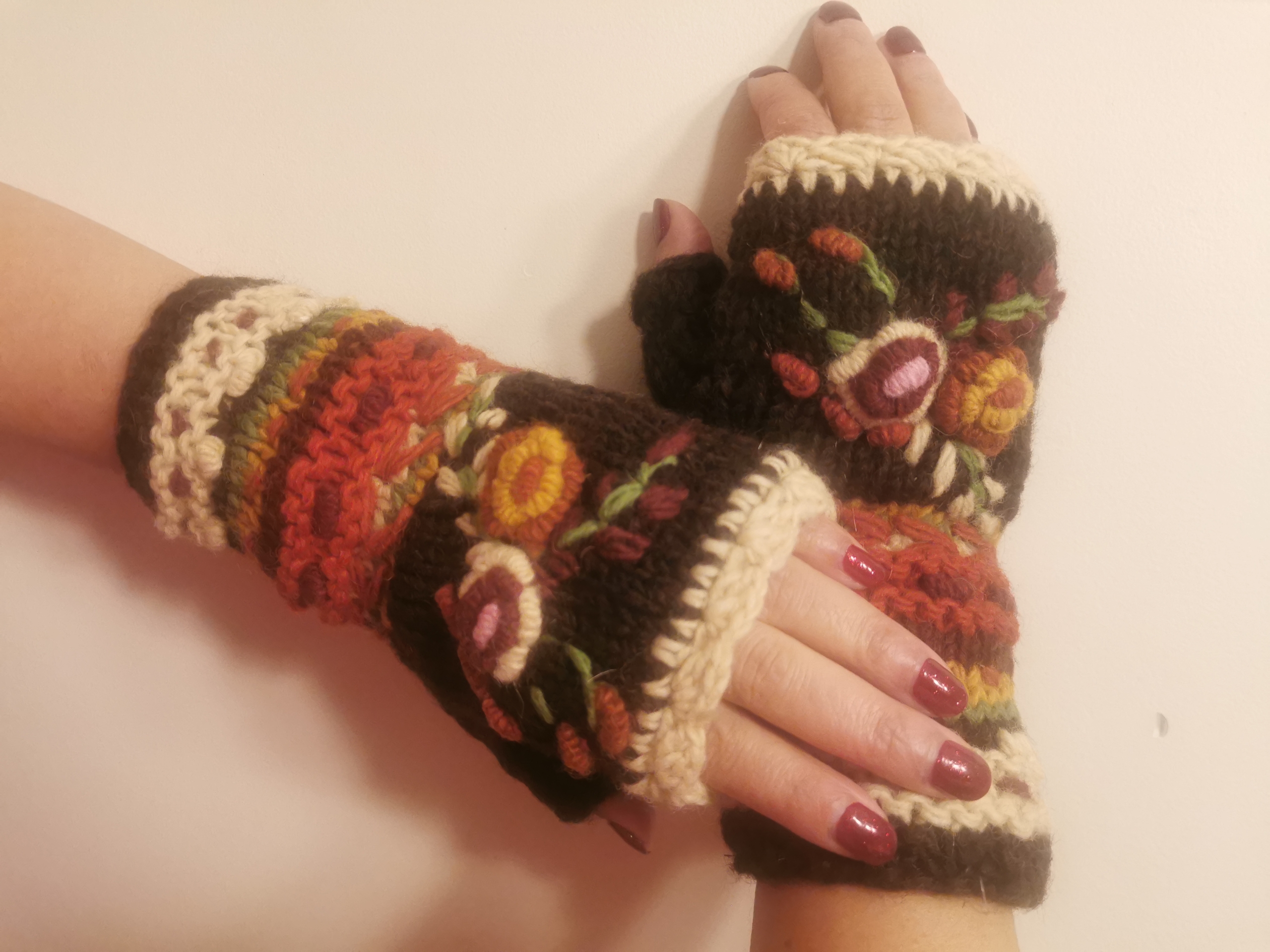 Hand Knitted Wool Mitten - Image 5